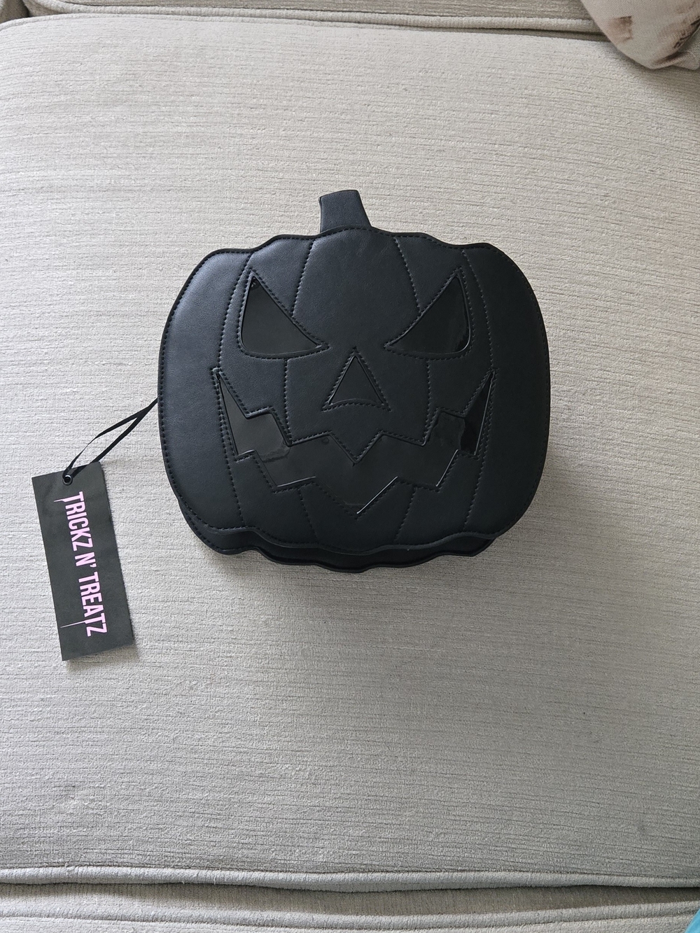 Trickz N treatz Stay Grinning Jack O Lantern Pumpkin Bag Purse